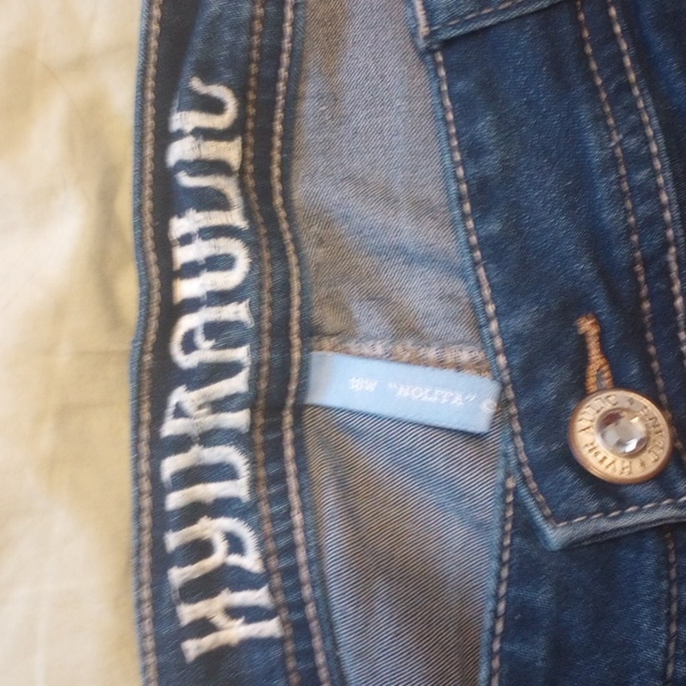 Hydraulic Blue Jeans with Embroidered Pockets - Picture 2 of 5